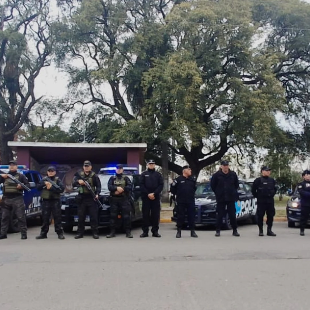 MEGAOPERATIVO EN ROLDÁN: ONCE PERSONAS FUERON TRASLADADAS Y HUBO VEHÍCULOS SECUESTRADOS
