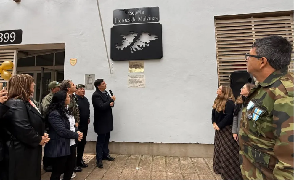 “HÉROES DE MALVINAS”:LA ESCUELA 1399 CELEBRÓ SUS 10 AÑOS Y OFICIALIZÓ EL NOMBRE