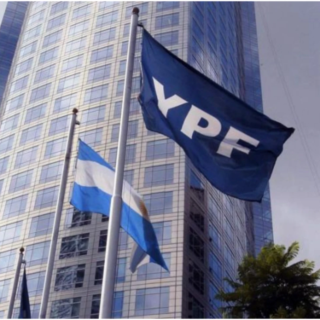 TRAS DEJAR LA JEFATURA DE GABINETE, ADORNI ABANDONARÁ SU CARGO EN YPF