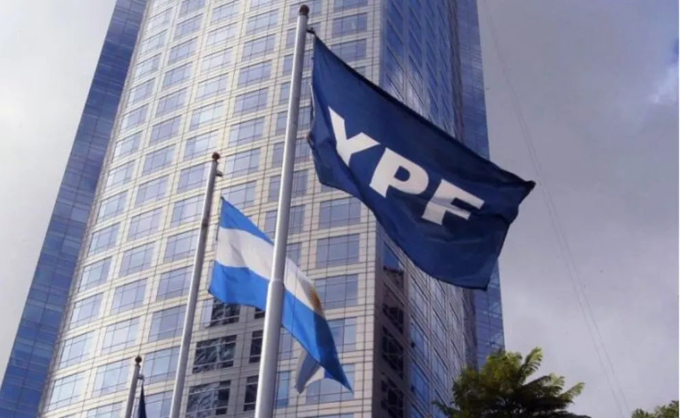 TRAS DEJAR LA JEFATURA DE GABINETE, ADORNI ABANDONARÁ SU CARGO EN YPF