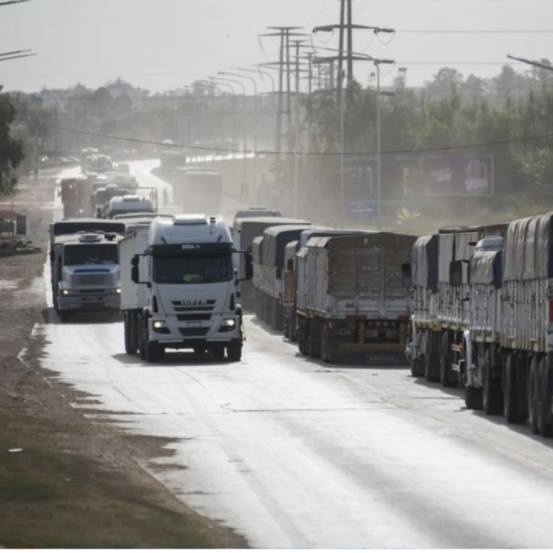 BUSCAN ELIMINAR EL CONVENIO NACIONAL DE CAMIONEROS Y NEGOCIAR ACUERDOS PROVINCIALES