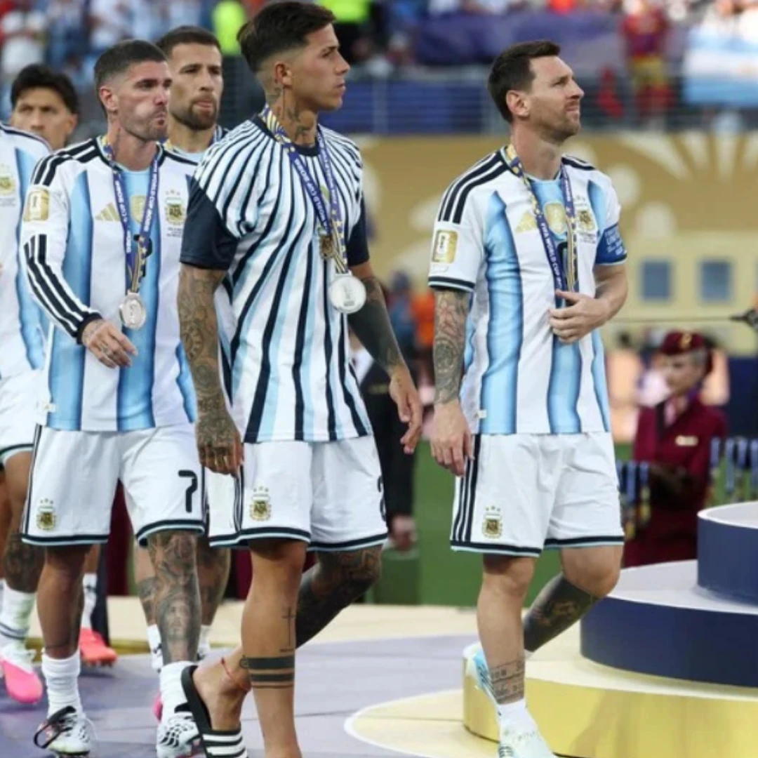 CRECE LA INCERTIDUMBRE SOBRE EL FERIADO NACIONAL TRAS EL REGRESO DE LA SELECCIÓN