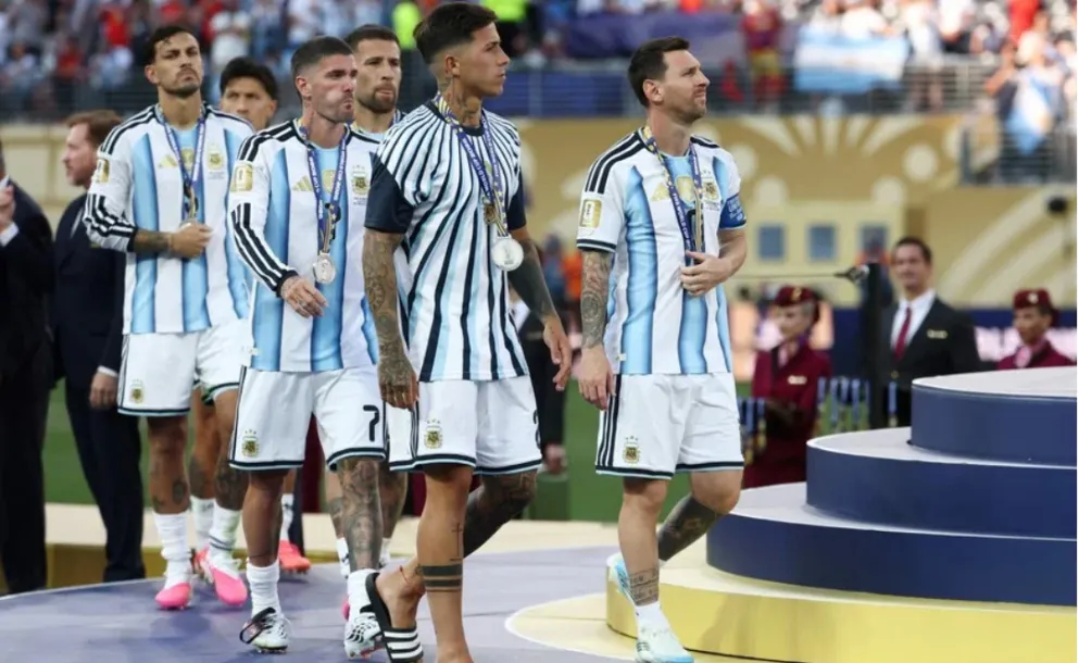 CRECE LA INCERTIDUMBRE SOBRE EL FERIADO NACIONAL TRAS EL REGRESO DE LA SELECCIÓN