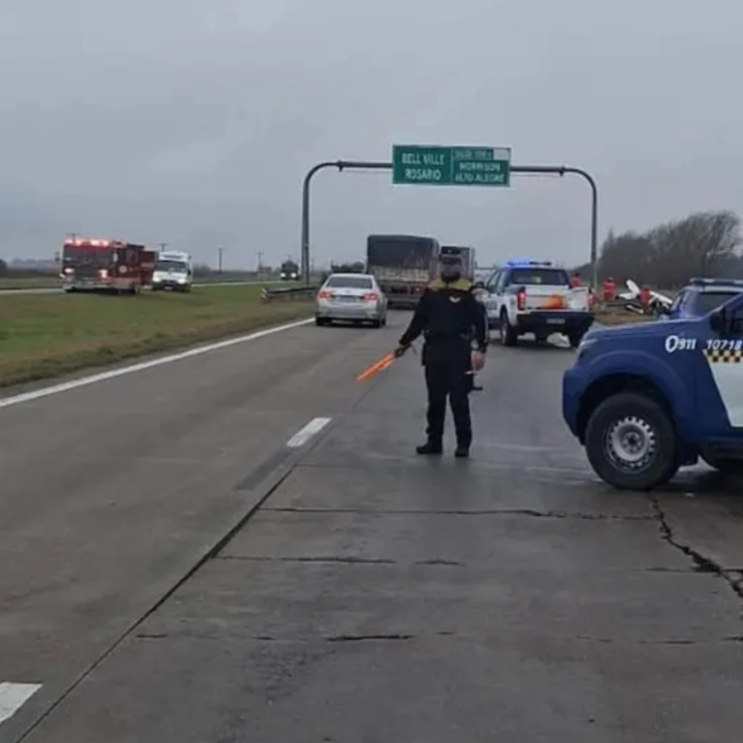 TRES MUERTOS TRAS UN VIOLENTO DESPISTE EN LA AUTOPISTA CÓRDOBA-ROSARIO