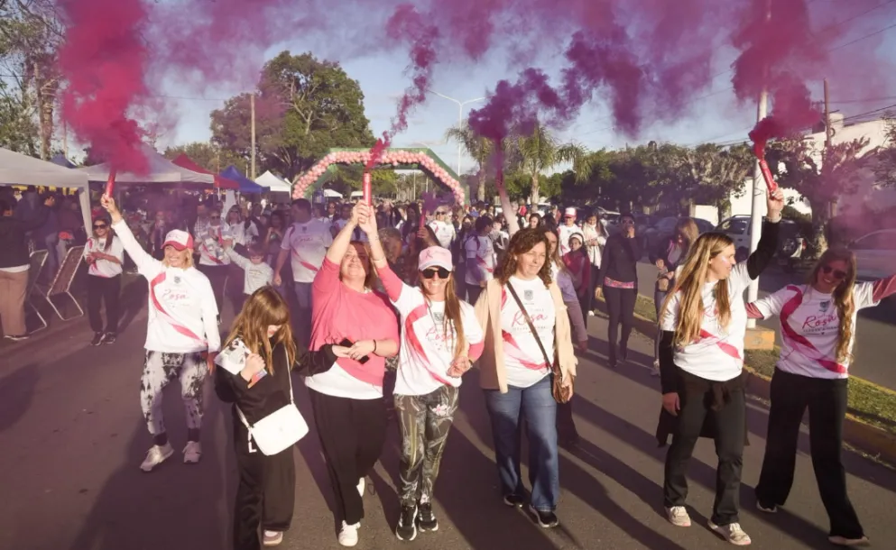 OCTUBRE ROSA EN ROLDÁN: MÁS DE 350 PERSONAS PARTICIPARON DE LA JORNADA CONCIENTIZACIÓN