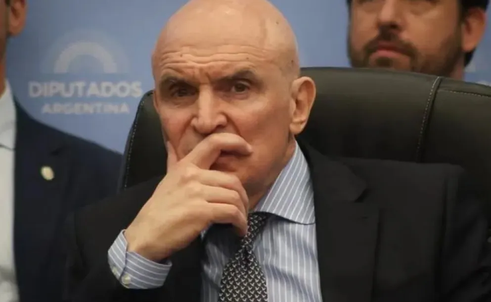 DICTAN PROCESAMIENTO Y PROHIBICIÓN DE SALIR DEL PAÍS PARA JOSÉ LUIS ESPERT